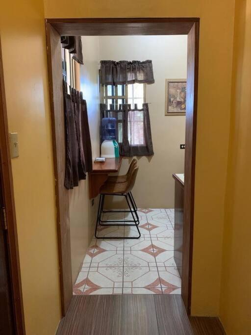 Banyan Rose Apartment Orange Walk Town ภายนอก รูปภาพ